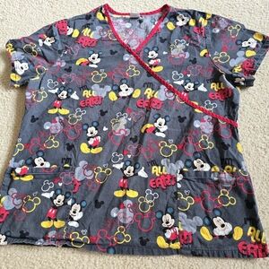 🌈Disney Mickey Mouse Scrub Top – Size Large 🐭